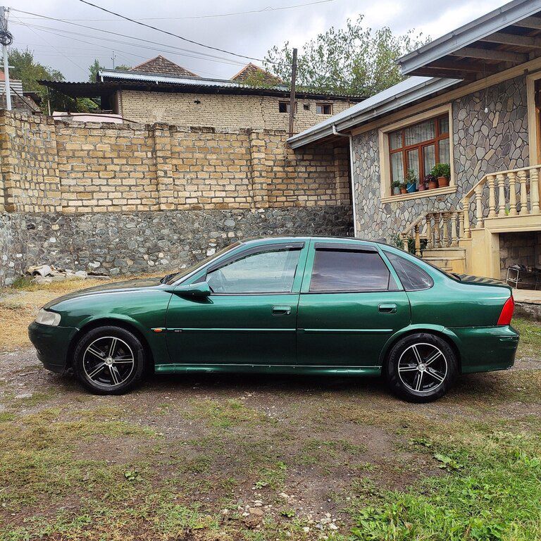 Opel Vectra, 1.8 L, 1997 il, 312 000 km 10-TM-391 — Avtomobillər, Şəki (2)