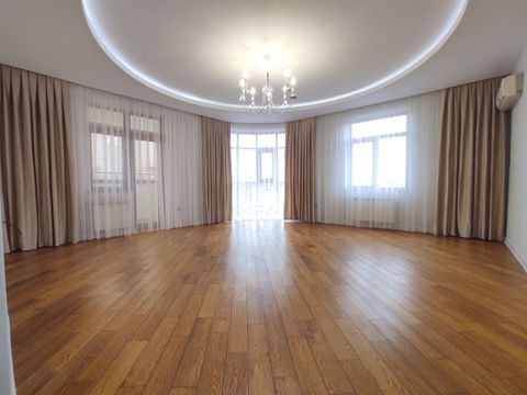 Satılır 3 otaqlı yeni tikili 147 m² — Bakı