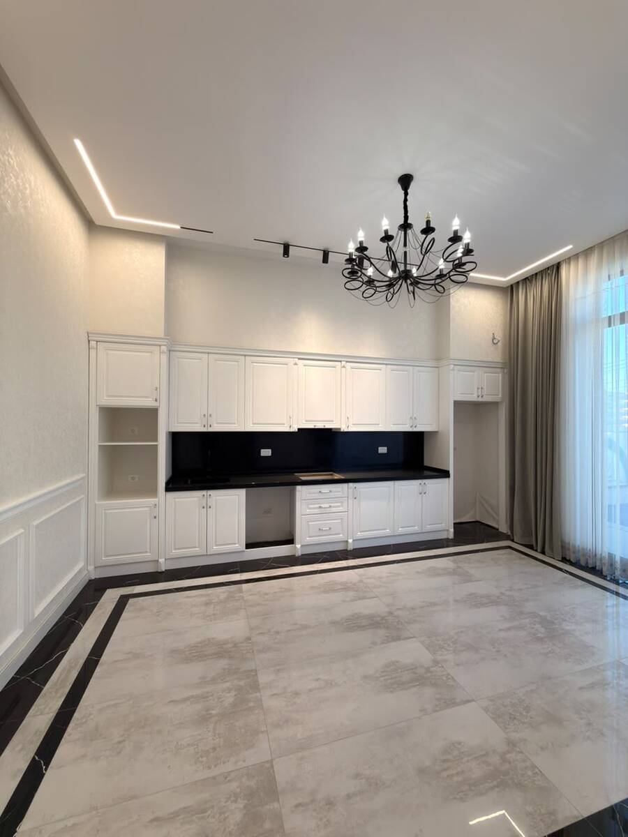 Satılır 4 otaqlı həyət evi/bağ evi 200 m² — Ev, villa, Bakı (10)