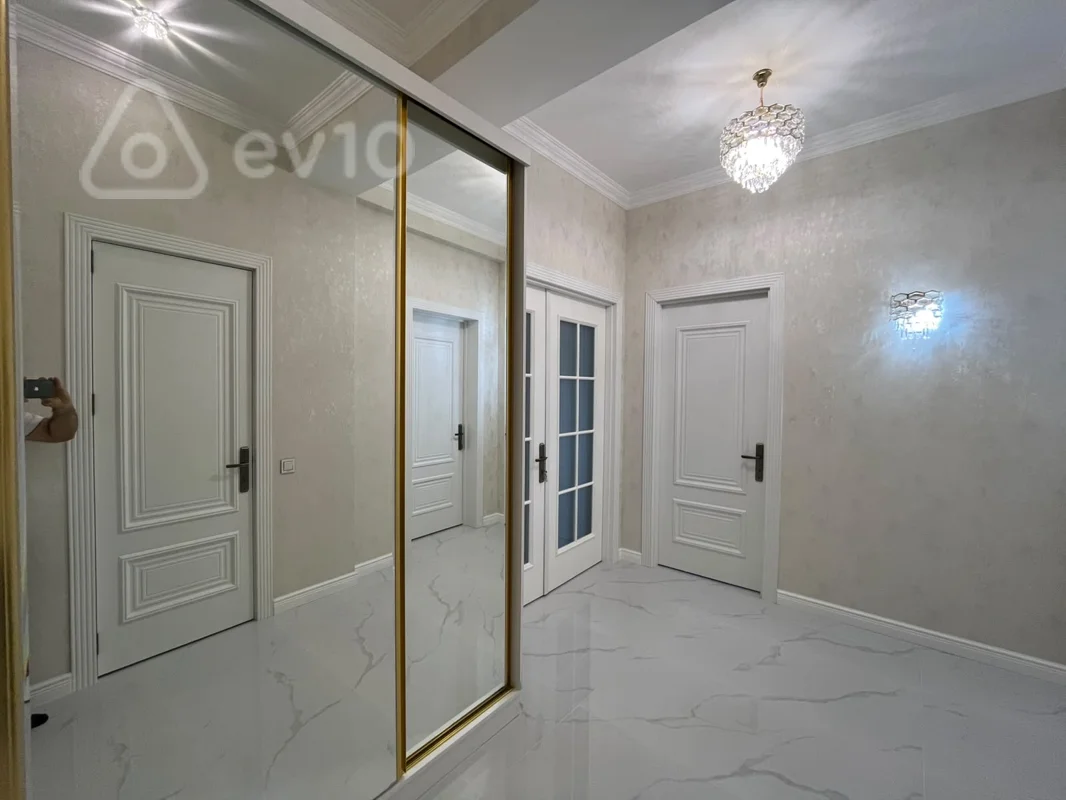 3 otaqlı mənzil, 114 m², Şamaxinka — 20 Yanvar və Avtovağzal metrolarına yaxın — Mənzil, Bakı (3)