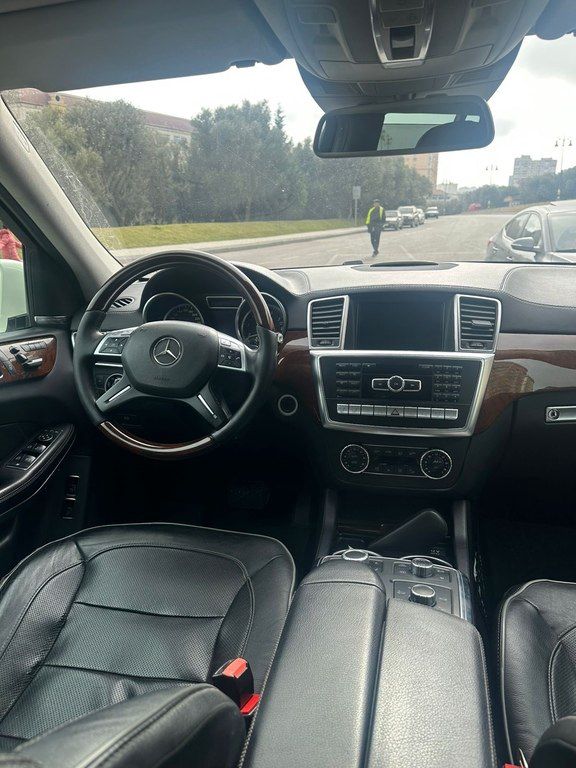 Mercedes GL 500 4MATIC, 4.7 L, 2013 il, 95 000 km 77-MZ-007 — Avtomobillər, Bakı (4)