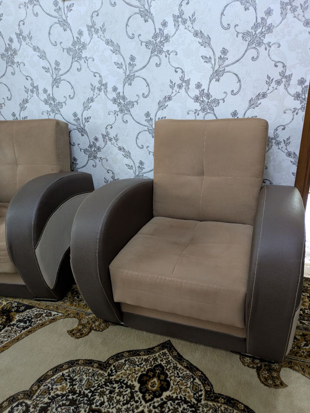 Divan 2 yastıq ilə) ve kreslolar. Hamısı açıqlandır. Yaxşı — Yumşaq mobilya dəstləri, Bakı (3)