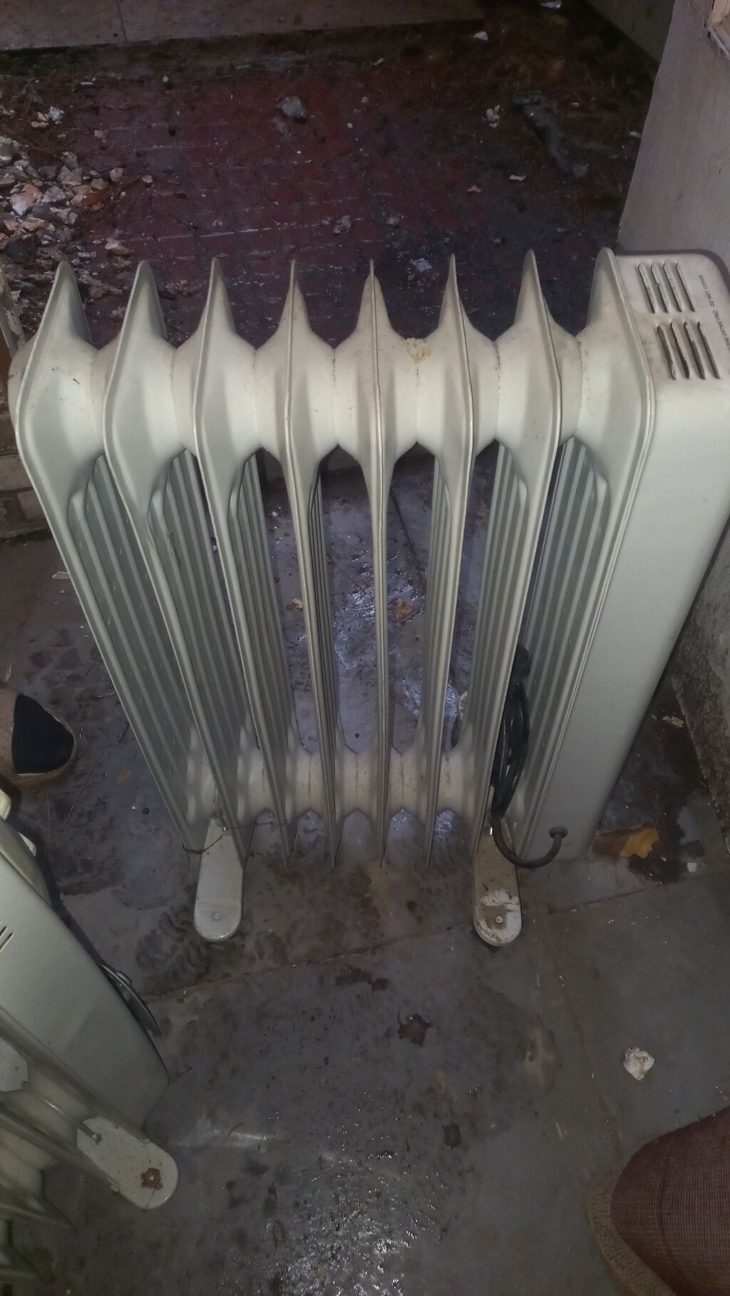 Məhsul: Elektrikli yağ radiatorları 4 ədəd,işlək vəziyyətdə hər biri — Isıtıcılar və isı ventilatorları, Bakı (5)