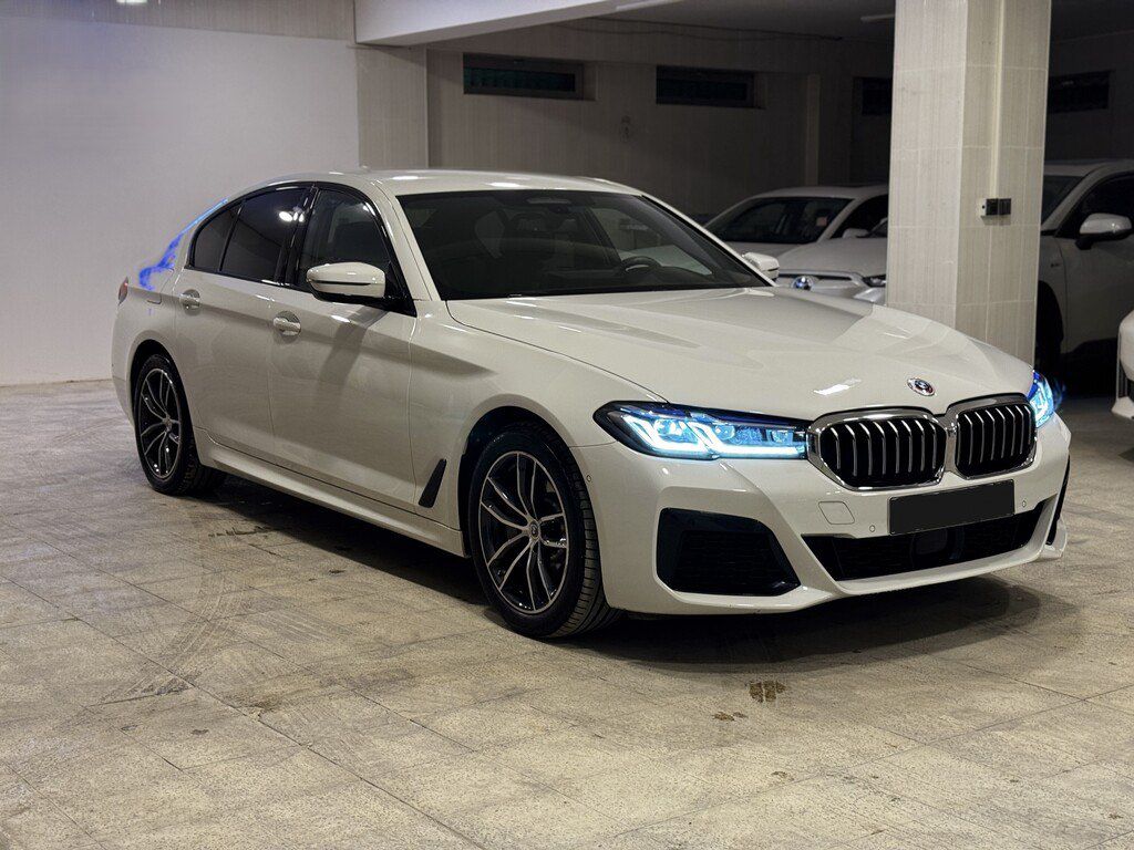 BMW 530e, 2.0 L, 12 kWh, 2023 il, 64 500 km — Avtomobillər, Bakı (4)