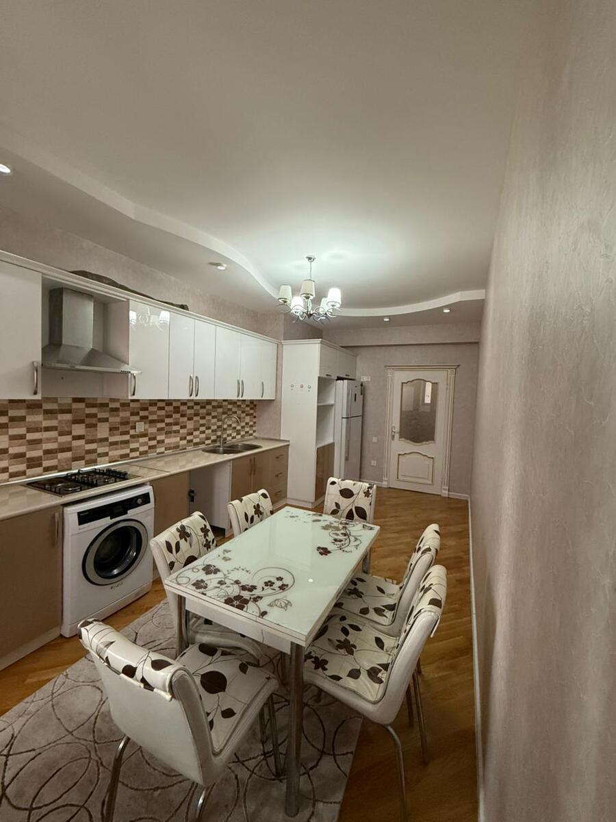 Satılır 3 otaqlı yeni tikili 140 m² — Mənzil, Bakı (7)