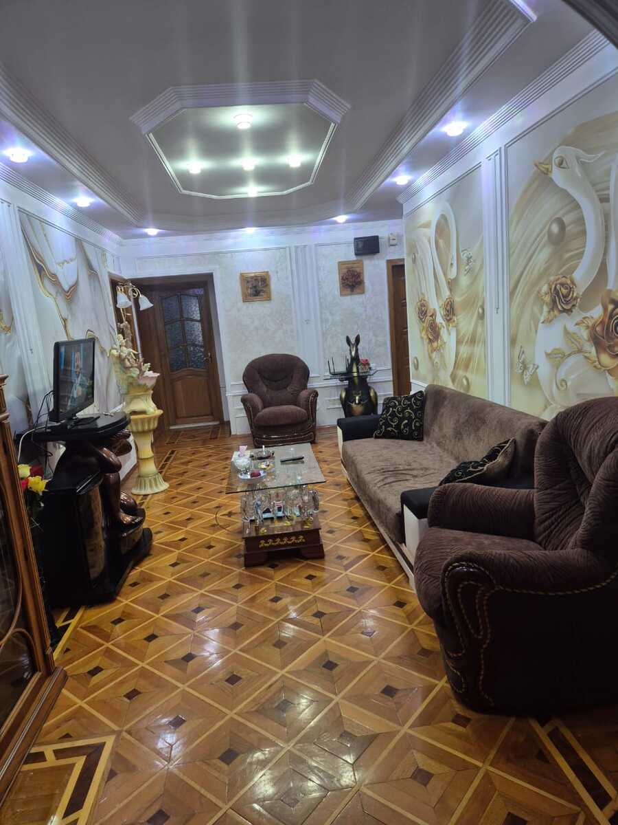 Satılır 5 otaqlı köhnə tikili 150 m² — Mənzil, Bakı (9)