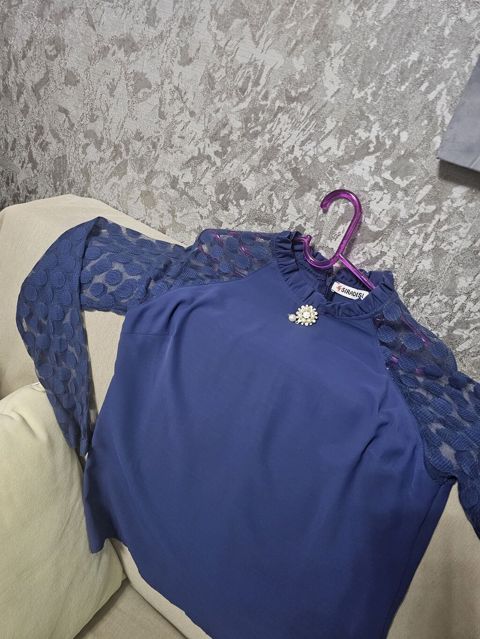 Mavi rəngli qadın bluzu - Brend: Sıradışı - Model: Yuxarı hissədə — Bakı