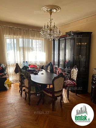 Satılır 3 otaqlı 80 m² köhnə tikili 8 mkr