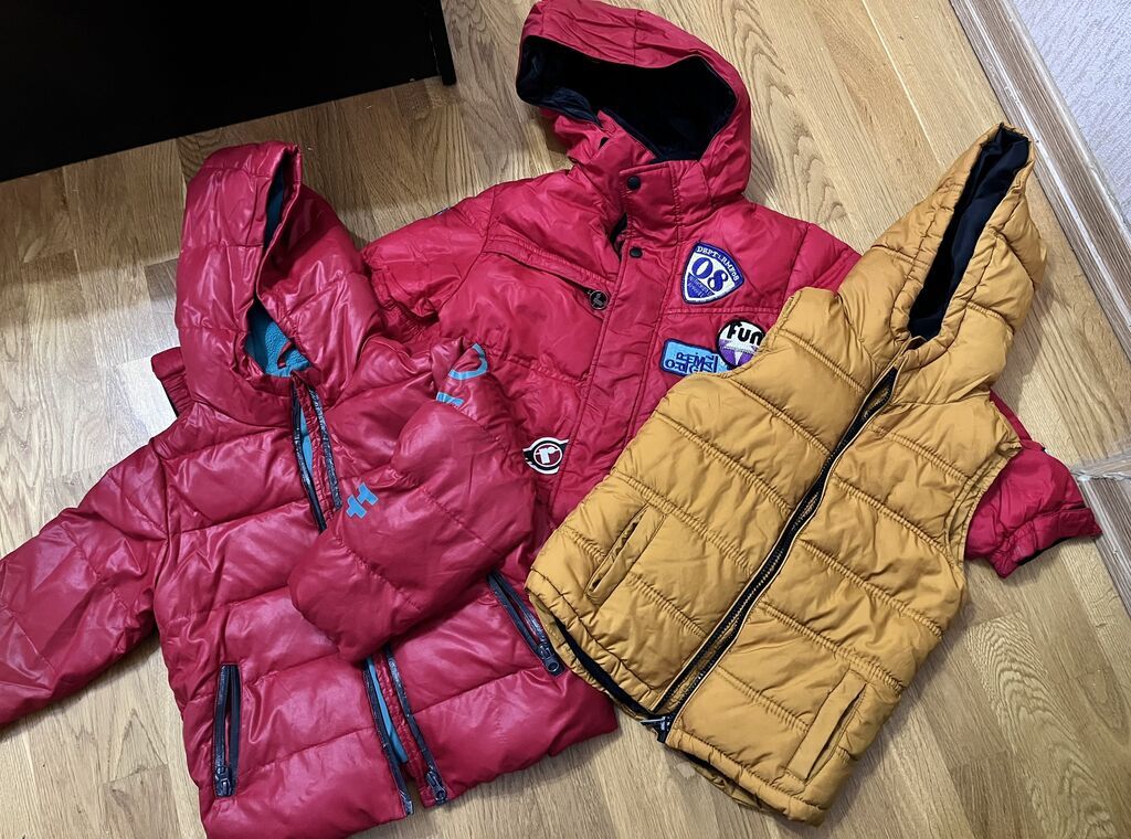 Kurtka, Oğlan üçün, 4 - 5 yaş, Benetton — Uşaq geyimi, Xırdalan