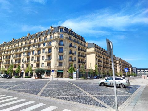 Satılır 5 otaqlı yeni tikili 210 m² — Bakı