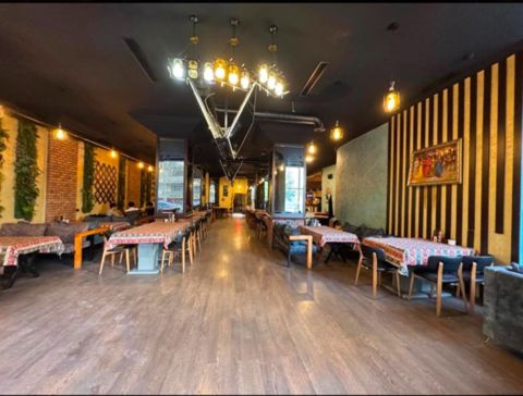 Satılır obyekt 330 m² — Bakı
