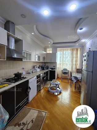 Satılır 4 otaqlı 155 m² yeni tikili 28 May m — Mənzil (5)