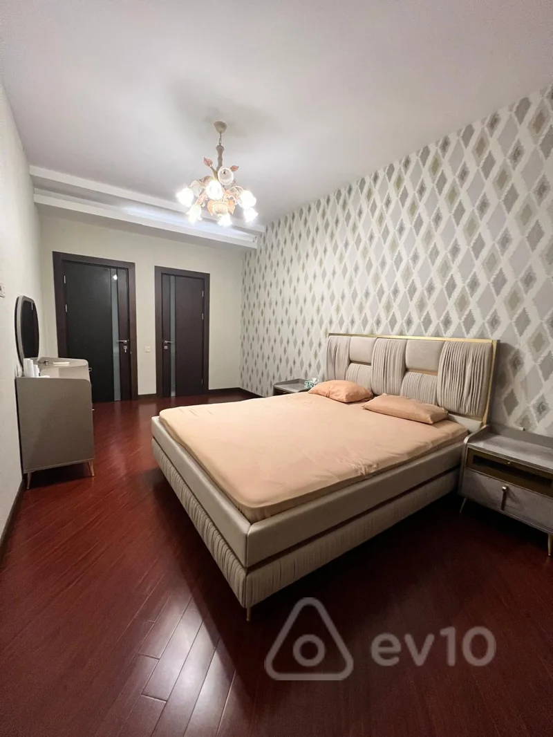 3 otaqlı mənzil, 130 m², Bakı, Koroğlu Rəhimov küç. — kirayə — Mənzil, Bakı (7)