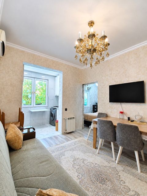 Satılır 3 otaqlı köhnə tikili 57 m² — Bakı
