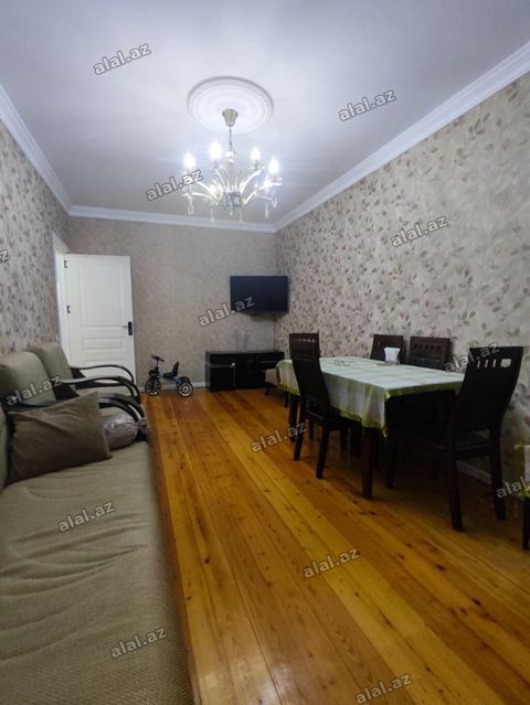Bakı, Bakıxanov qəs., 4 otaqlı, Köhnə tikili, 83 kv. m — Bakı