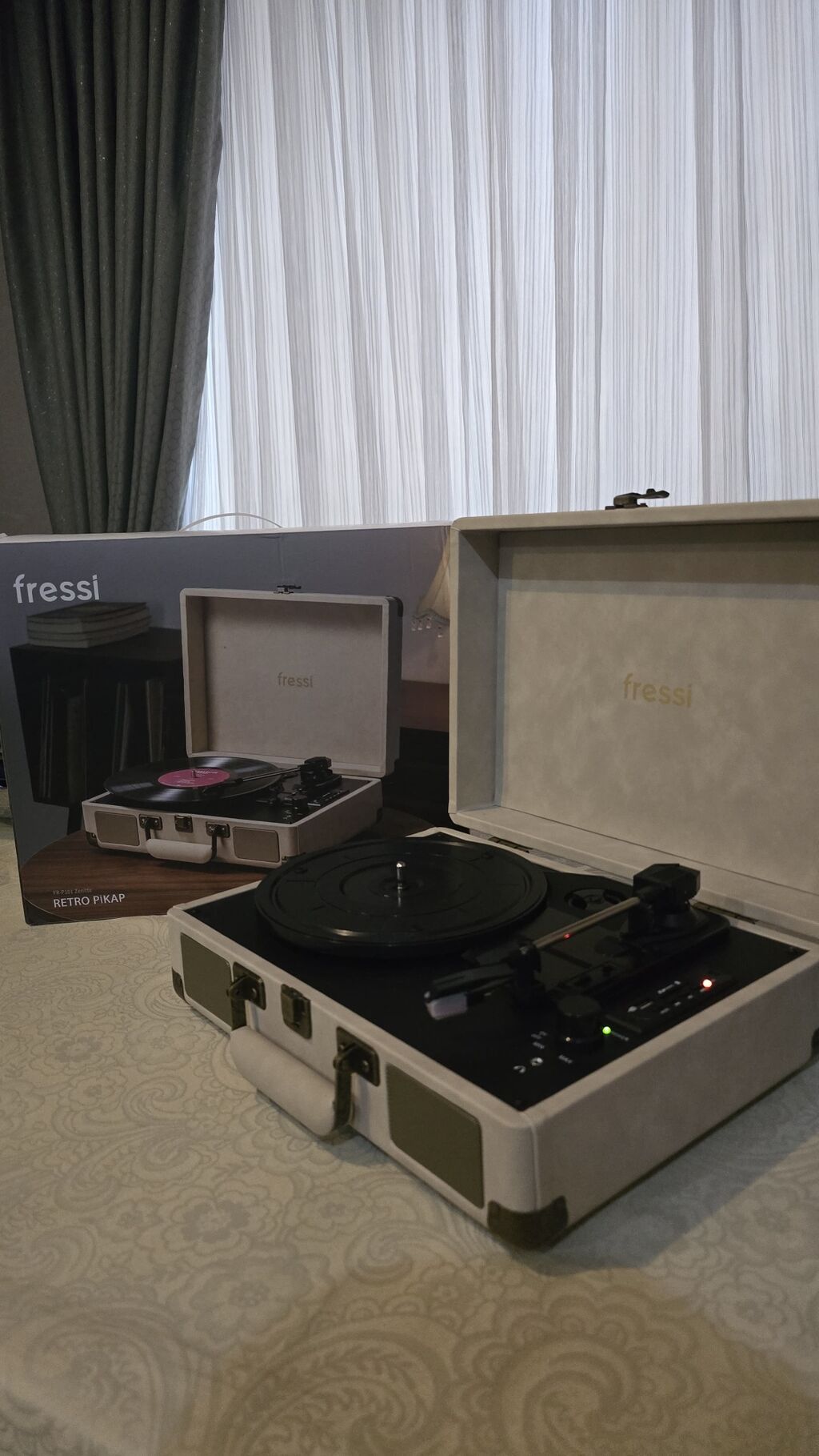 Fressi Retro Pikap – çamadan tipli dizayn, daxilində stereo — Vinil proqreslər və aksesuarlar, Bakı (2)
