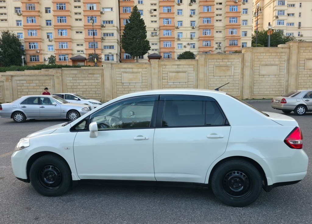 Nissan Tiida, 2011 il, 177000 km, 1.5 L — Avtomobillər (3)