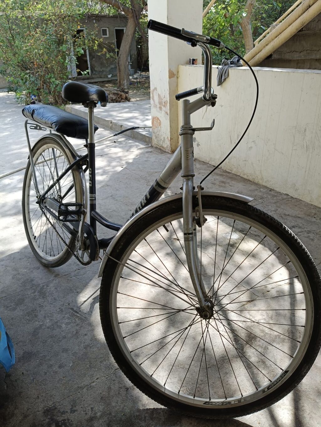 Şəhər tipli velosiped – “City Bike” yazılı model 28lik satılır — Yol velosipedləri, Bakı (2)