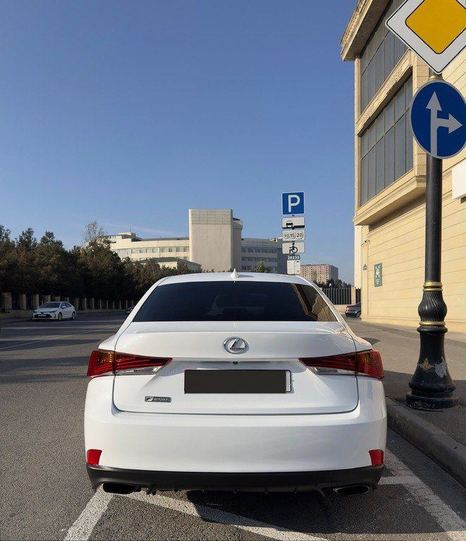 Lexus IS 300, 2.0 L, 2017 il, 84 000 km — Avtomobillər, Bakı (2)