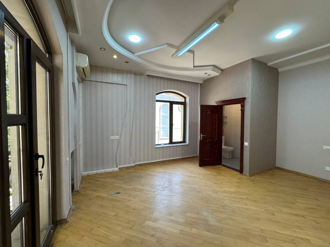 Satılır 6 otaqlı həyət evi/bağ evi 565 m² — Ev, villa, Bakı (10)
