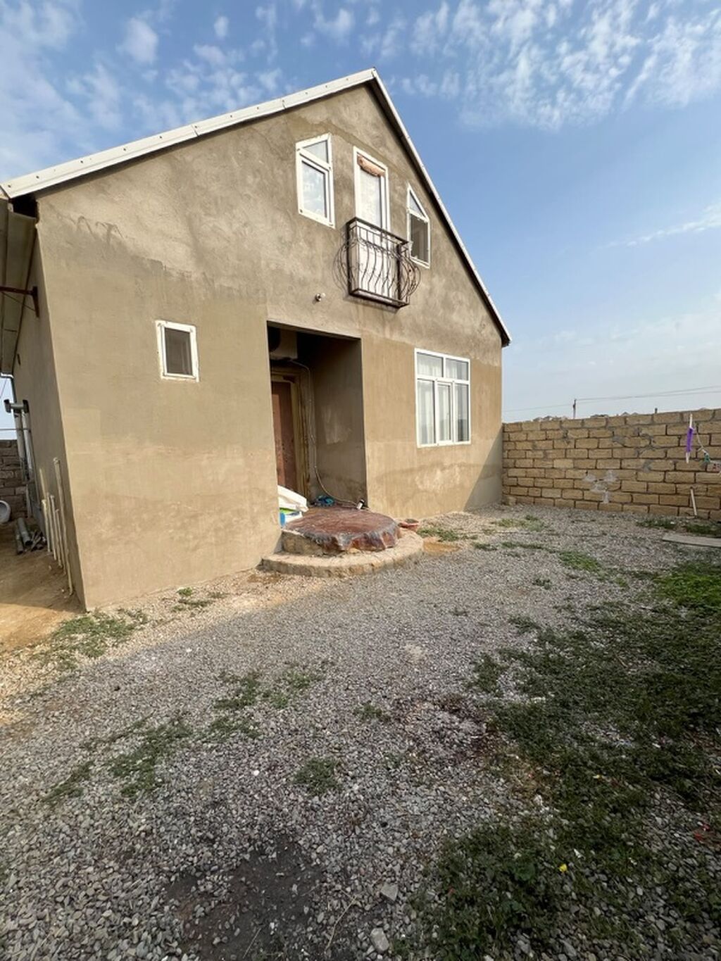 Maştağa savalanda sərfəli marketin yaxınlıqında qazı suyu var işıq — Ev, villa, Digah (3)