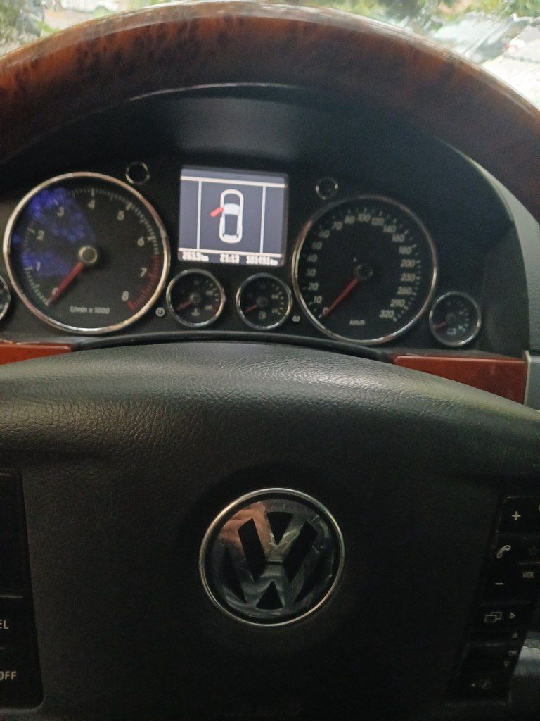 Volkswagen Touareg, 4.2 L, 2006 il, 181 000 km 90-GS-750 — Avtomobillər, Bakı (10)