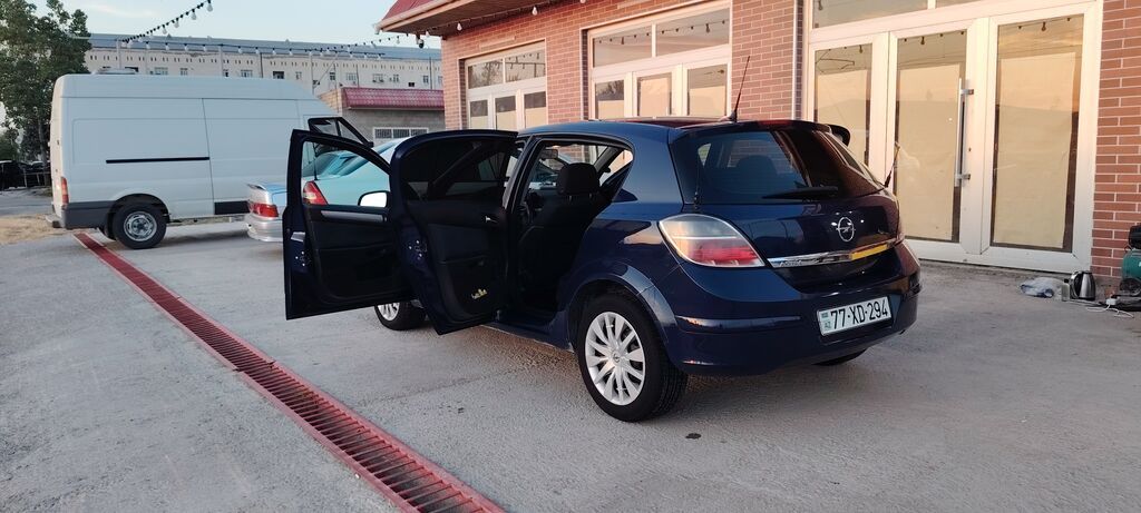 Opel Astra H – 5 qapılı hetçbek - Kuzov: tünd mavi, hetçbek, arxa 77-XD-294 — Avtomobillər, Şirvan (3)
