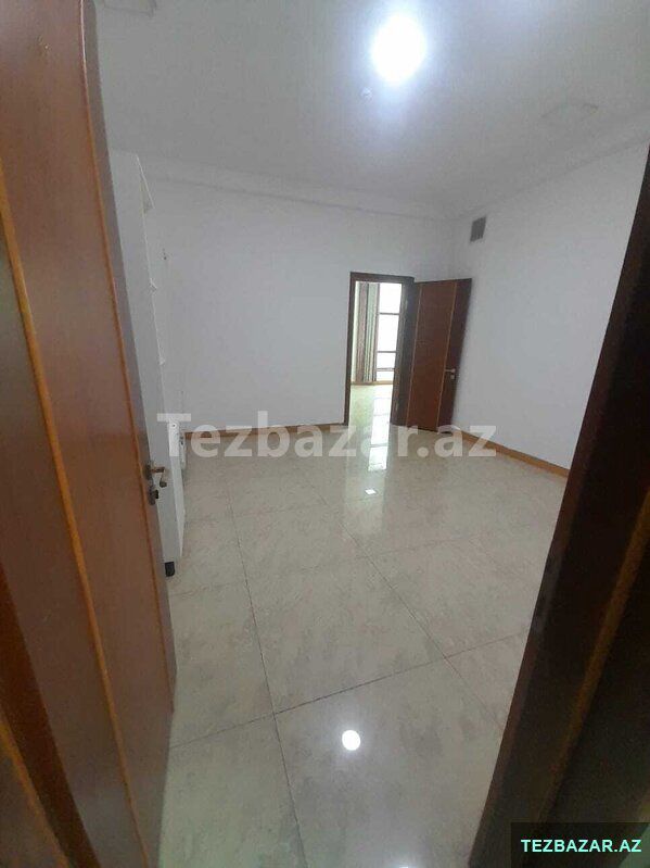plazada 4 otaqlı ofis təmirli — Ofis, Bakı (2)