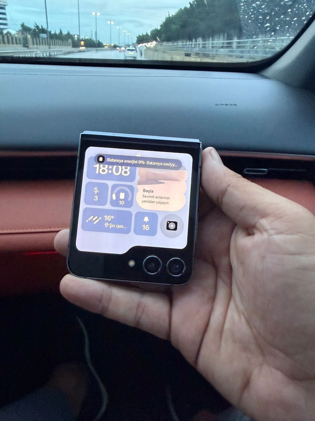 Samsung Galaxy Z Flip 5, rəng - Qara, Simsiz şarj — Samsung, Bakı (2)