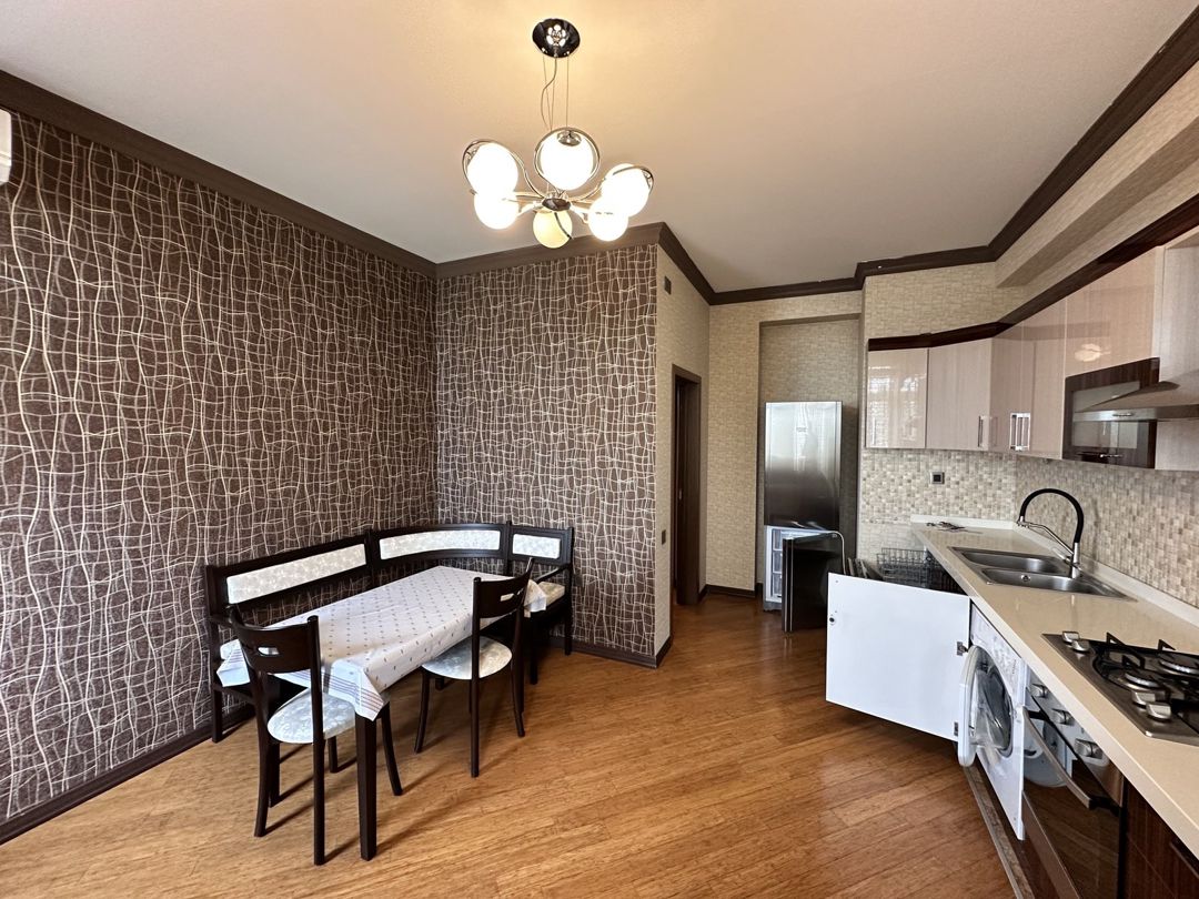 İcarəyə verilir 4 otaqlı yeni tikili 160 m² — Mənzil, Bakı (8)