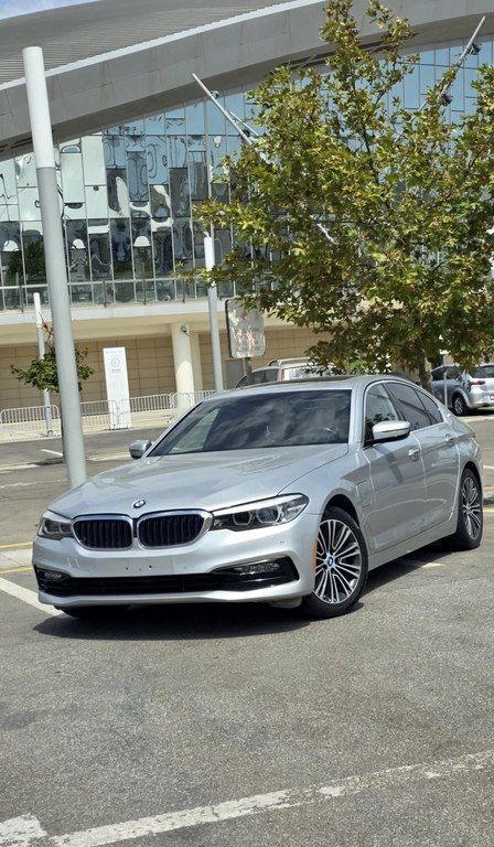 BMW 530e, 2.0 L, 12 kWh, 2018 il, 142 500 km — Bakı