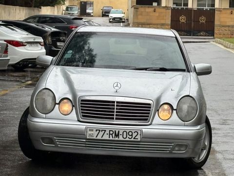 Mercedes E 200, 2.2 L, 1998 il, 245 000 km — Bakı
