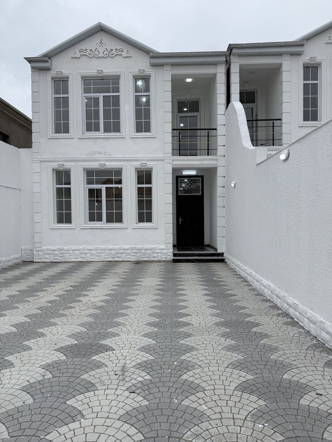Satılır 4 otaqlı həyət evi/bağ evi 180 m² — Ev, villa, Bakı (2)