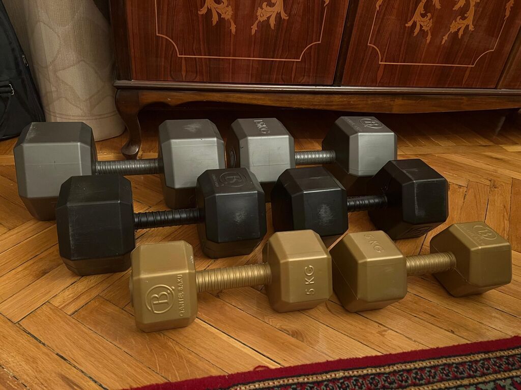 3 Cüt qantel satılır. 5,10 və 15 kq. Bir müddət özüm istifade — Dumbbellər, barbelər, diskləri, Bakı
