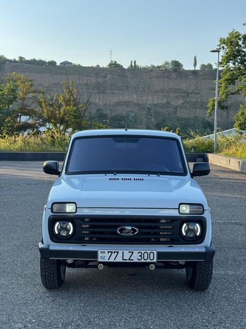 Lada (VAZ) Niva, 1.7 L, 2024 il, 27 500 km — Bakı