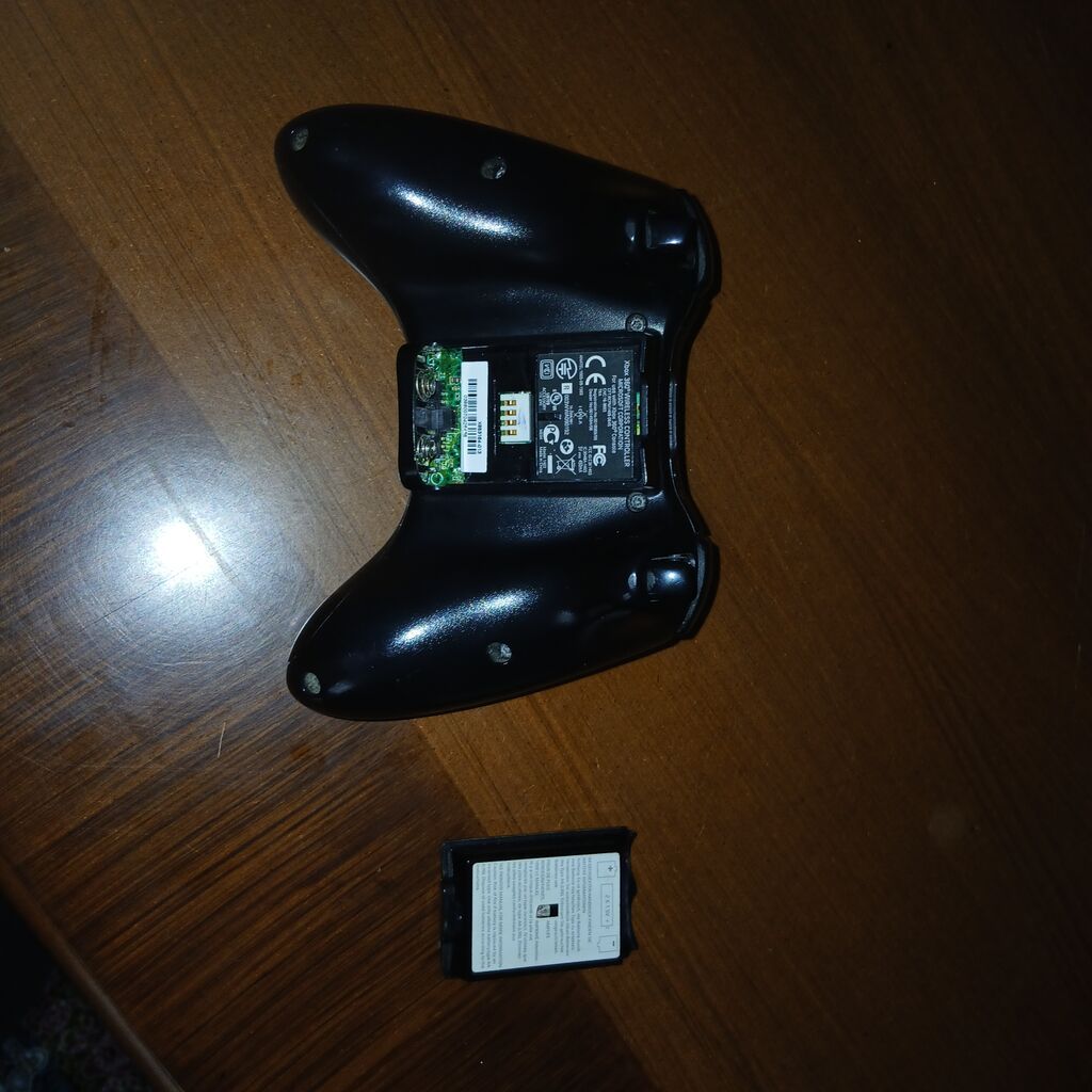​Əla vəziyyətdə Xbox 360 E satılır Zəngin oyun kolleksiyası var, alıb — Oyun konsolları, Quba (9)
