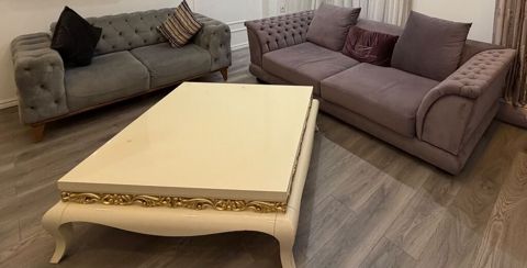 Divan karicnivi 650 azn. Boz reng divan 300 azn. Jurnalni 150 azn — Mehdiabad