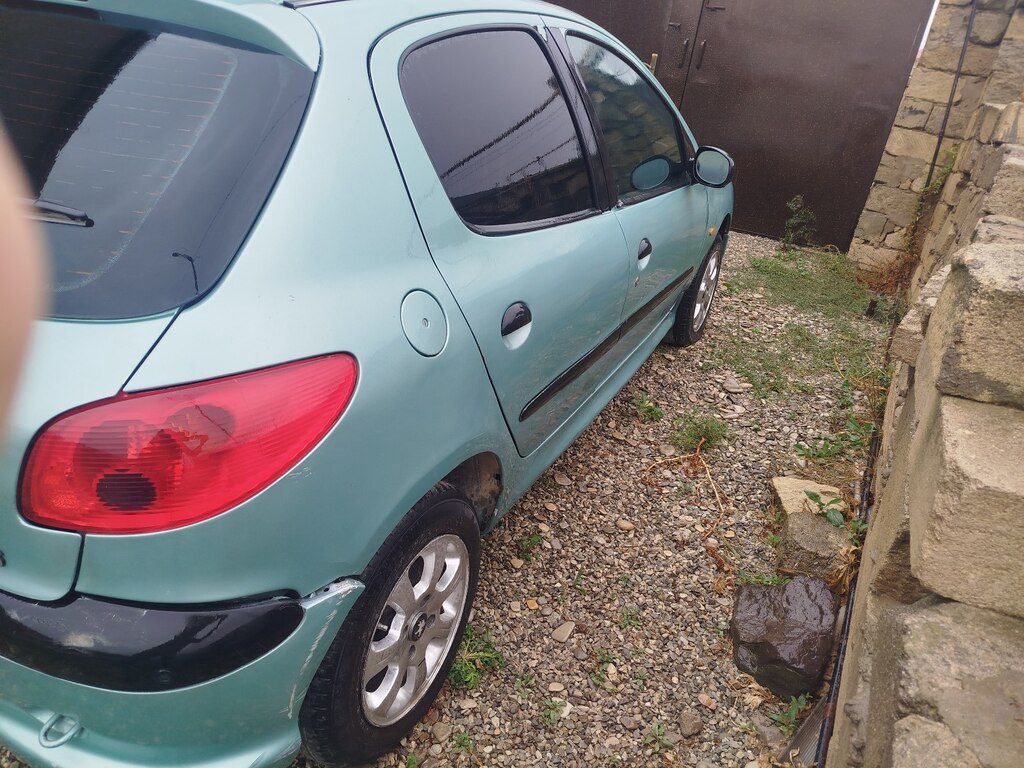 Peugeot 206, 1.4 L, 2005 il, 352 126 km 90-FU-075 — Avtomobillər, Bakı (4)