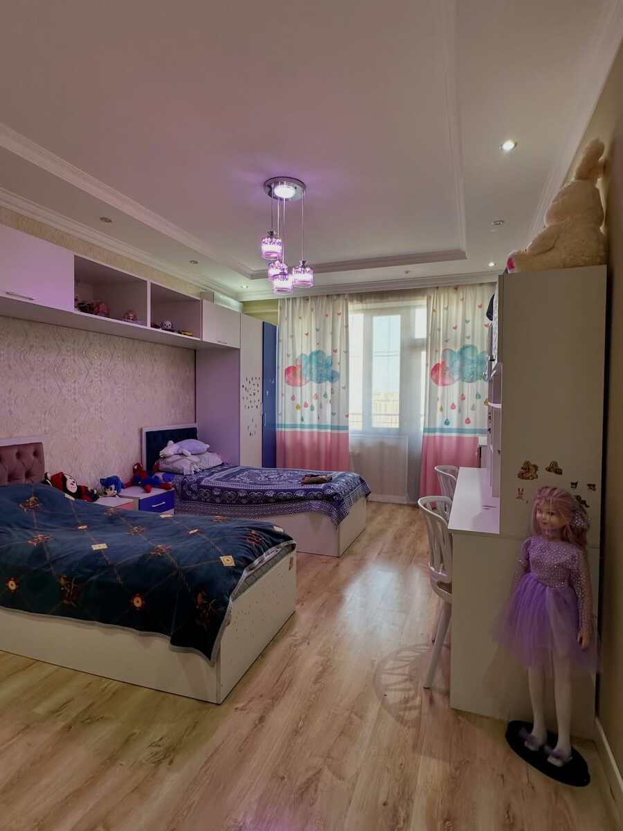 Satılır 5 otaqlı yeni tikili 265 m² — Mənzil, Bakı (10)
