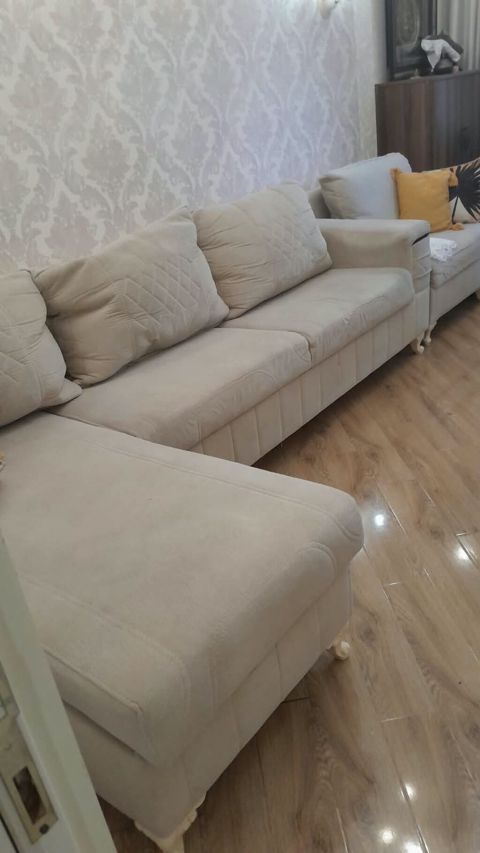 Kunc divan kreslo ile birlikde 300azn. Olcu 3metr. Bazali. Unvan — Qobu