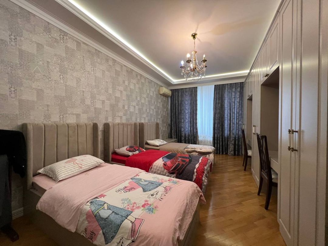 Satılır 3 otaqlı yeni tikili 200 m² — Mənzil, Bakı (11)