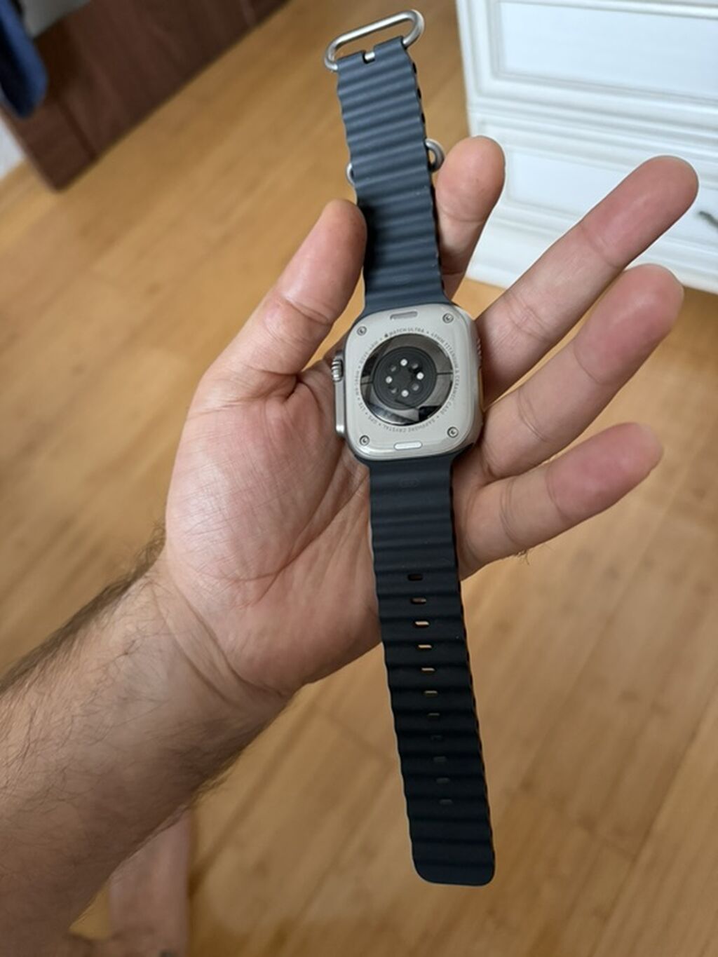 Apple Watch Ultra (49 mm) – titan korpus, qara Ocean Band tipli — Ağıllı saatlar, Sumqayıt (2)