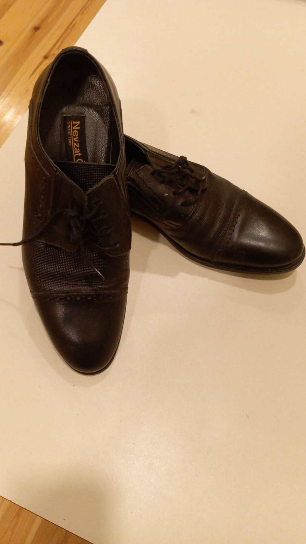 Nevzat brendinin klassik kişi ayaqqabısı - Model: kap-toe, bağlamalı — Ayakkabılar, Digah
