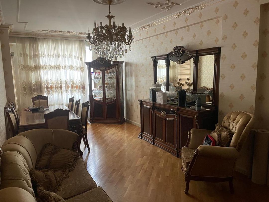 Satılır 3 otaqlı yeni tikili 135 m² — Mənzil, Bakı