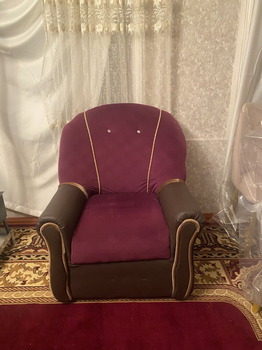 Qonaq otağı dəsti – divan və 2 kreslo - Stil: Klassik - Rəng — Yumşaq mobilya dəstləri, Gədəbəy