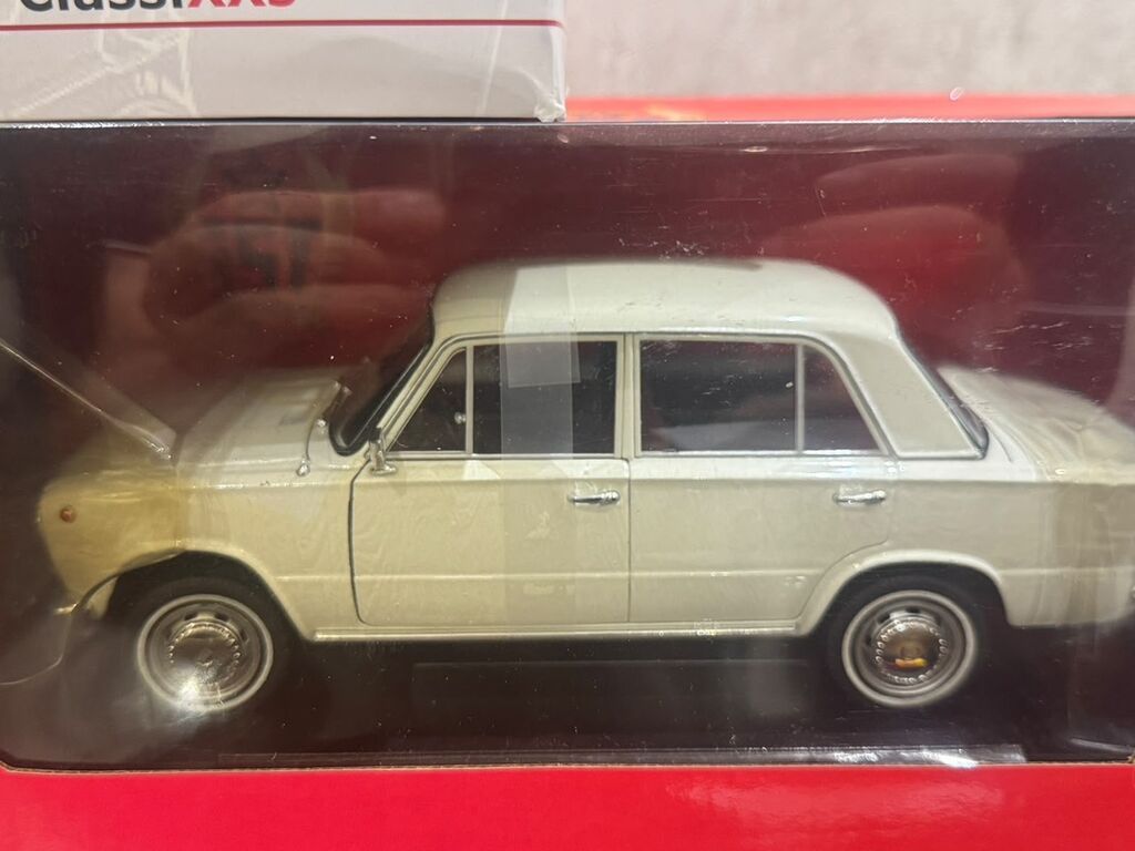Fiat, 1966 il, 1:18, Dəmir — Modellar, Bakı (9)