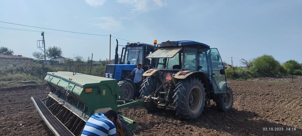 Solis 75 4x4 traktor - Güc: təxminən 75 a.g., 4x4 tam ötürücü 30-AB-229 — Traktorlar, İmişli (3)