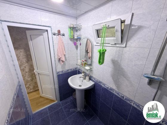 Satılır 2 otaqlı 70 m² köhnə tikili Xalqlar Dostluğu m — Mənzil (8)