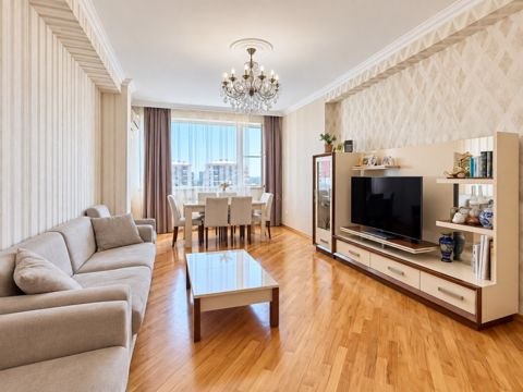 Satılır 3 otaqlı yeni tikili 100 m² — Bakı