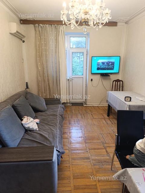 Satılır 2 otaqlı Bina evi menzil (Köhnə tikili), 50 m², Yasamal rayonu — Bakı